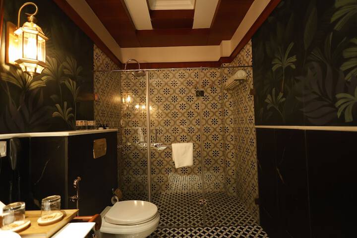 Room 22 of 32