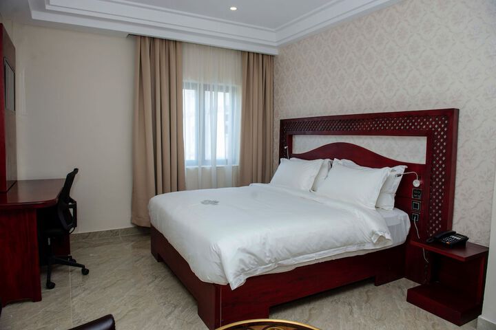 Room 4 of 45
