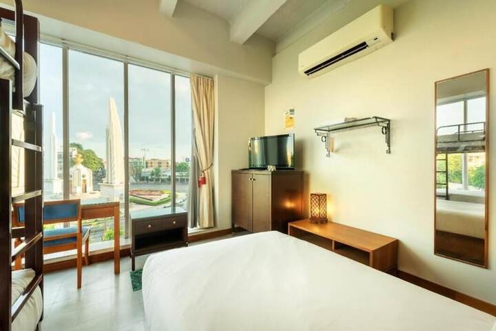 Room 4 of 29