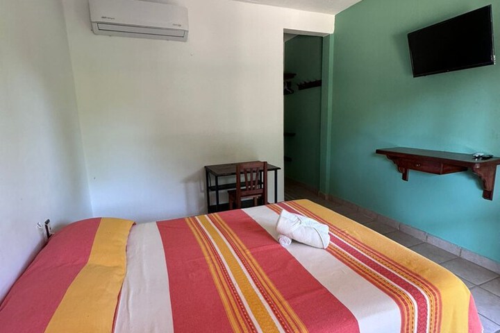 Room 9 of 64