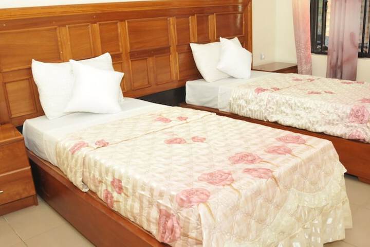 Room 6 of 21
