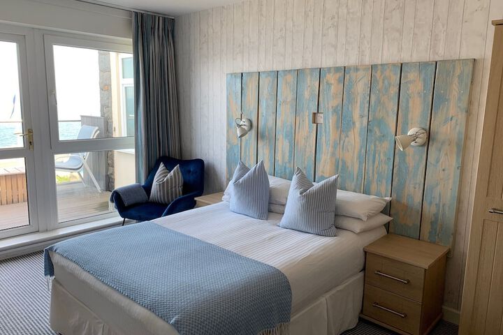Room 6 of 37