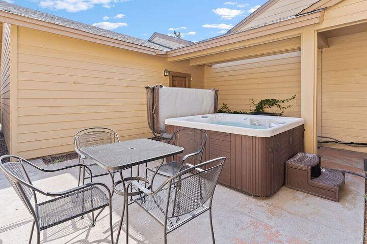 Property Grounds 35 of 38