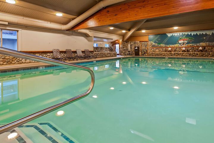 Pools & Facilities
