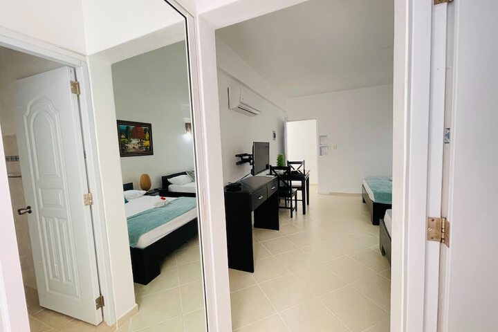 Room 20 of 213