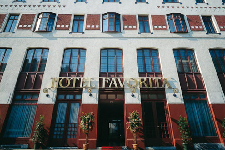 Exterior of Austria Trend Hotel Favorita