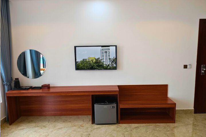 Room 10 of 65