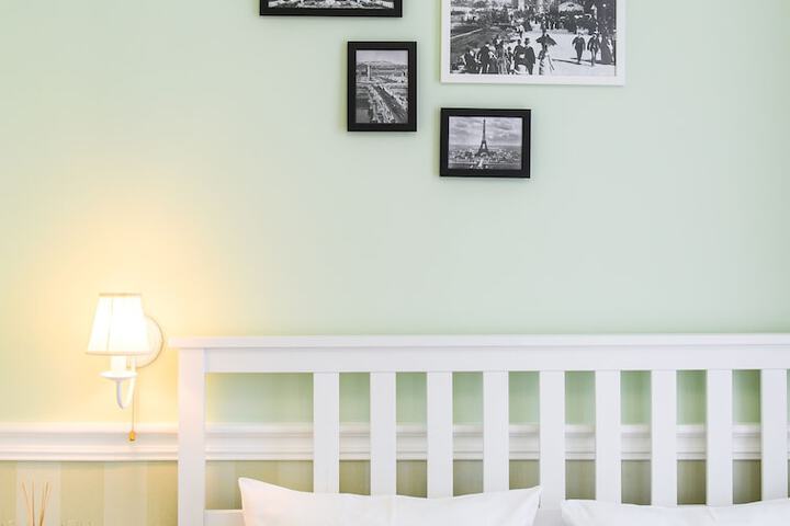Room 10 of 40