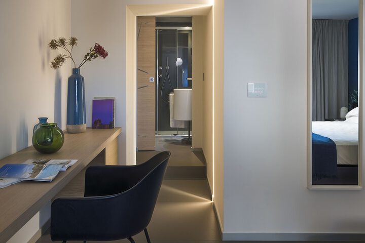 Room 36 of 75