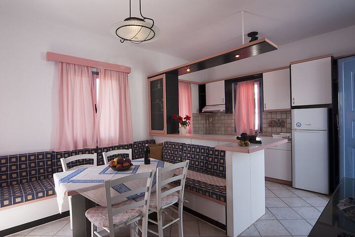 Room 15 of 27
