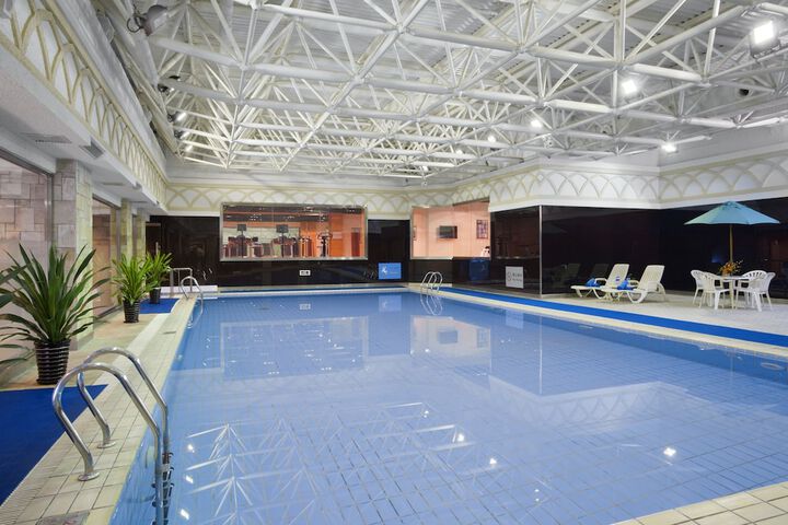 Pool 47 of 65