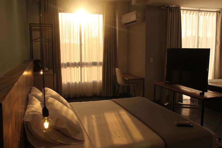 Room 33 of 118