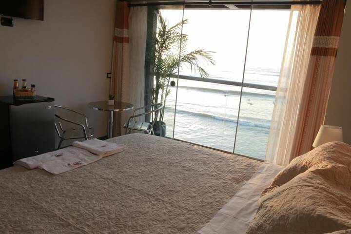 Room 32 of 61