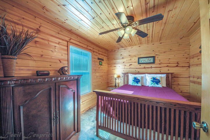 Room 6 of 27