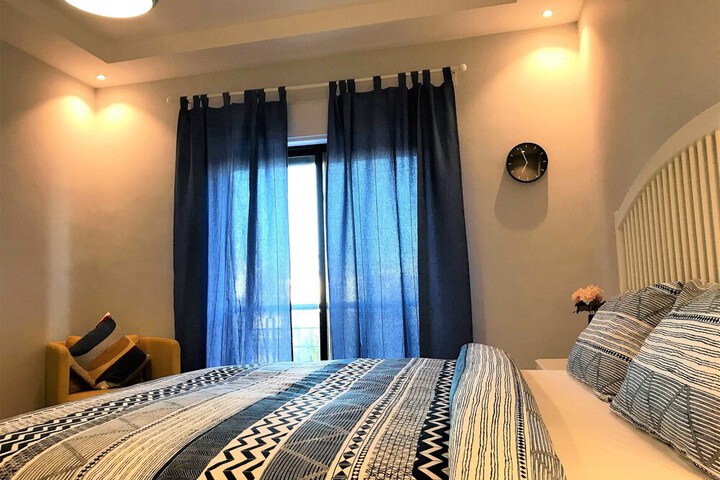 Room 26 of 127