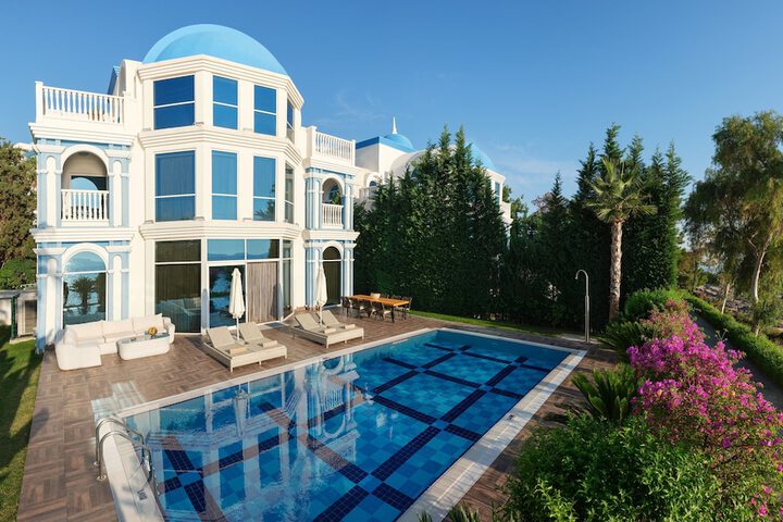 Pool 107 of 226