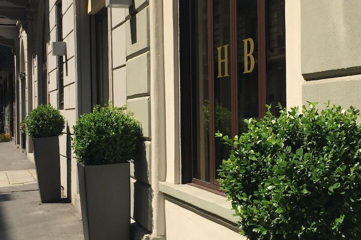 Hotel 53 of 67