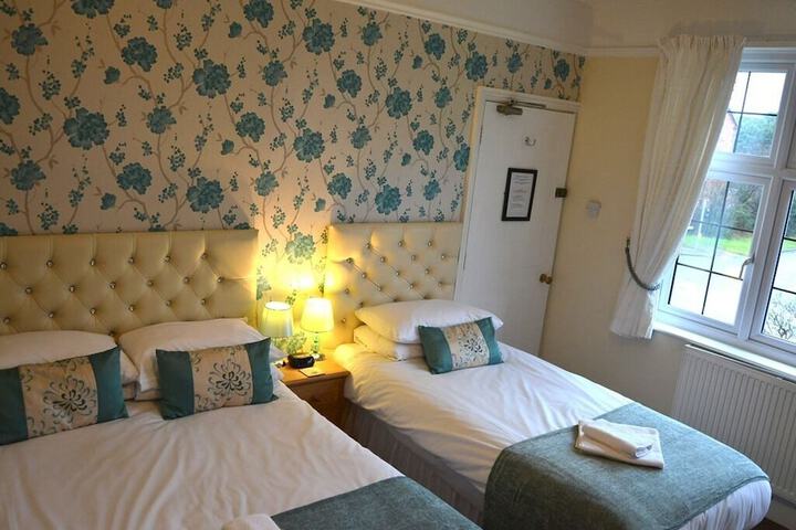 Room 25 of 65