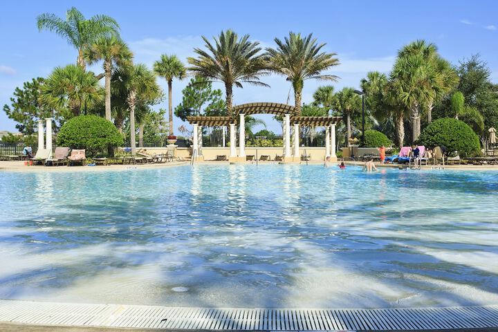 Pool 697 of 710