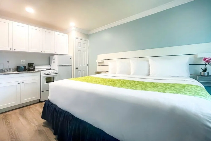 Room 5 of 22