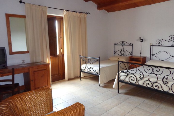 Room 7 of 35