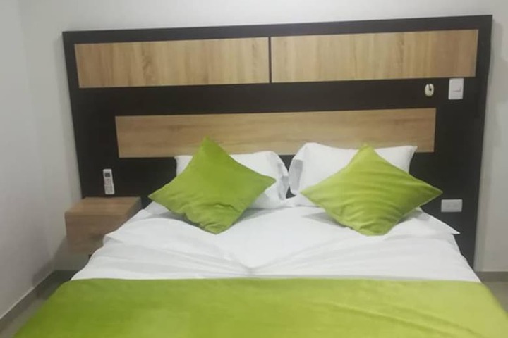 Room 4 of 21
