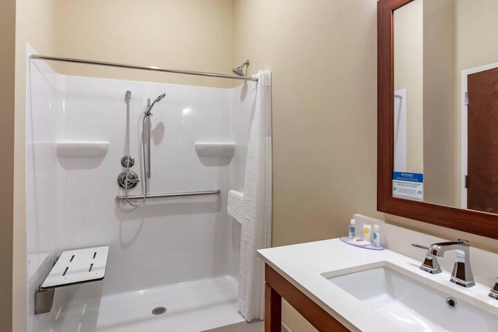 Room 14 of 26