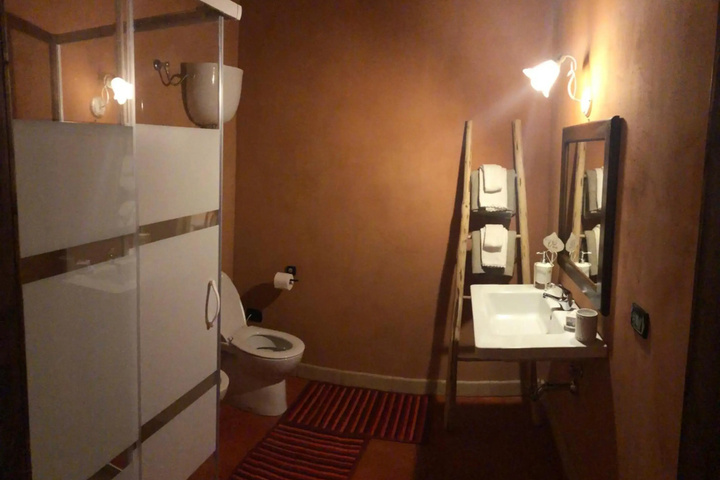 Room 8 of 21