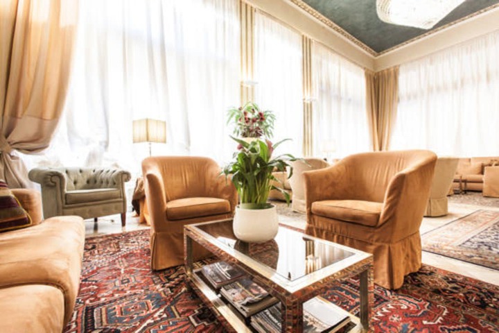 Hotel Lobby