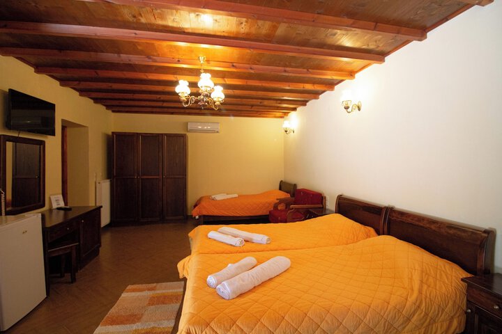 Room 46 of 206