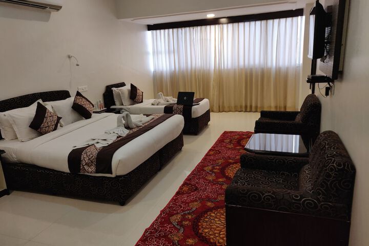 Room 48 of 103