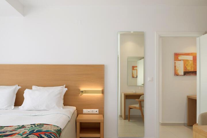 Room 29 of 152