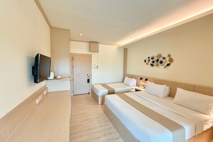 Room 16 of 53