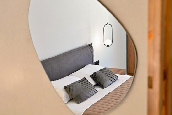Hotel 93 of 121