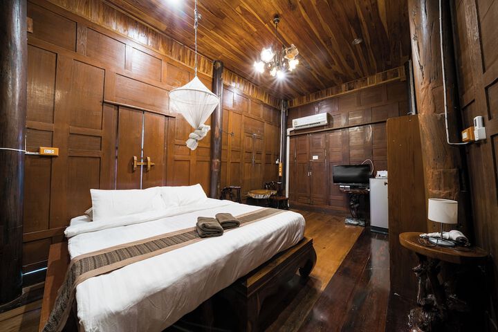 Room 16 of 70
