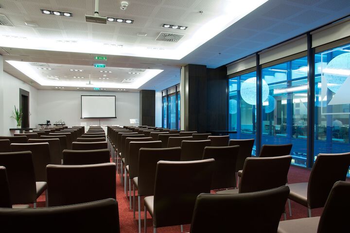 Meeting 62 of 76