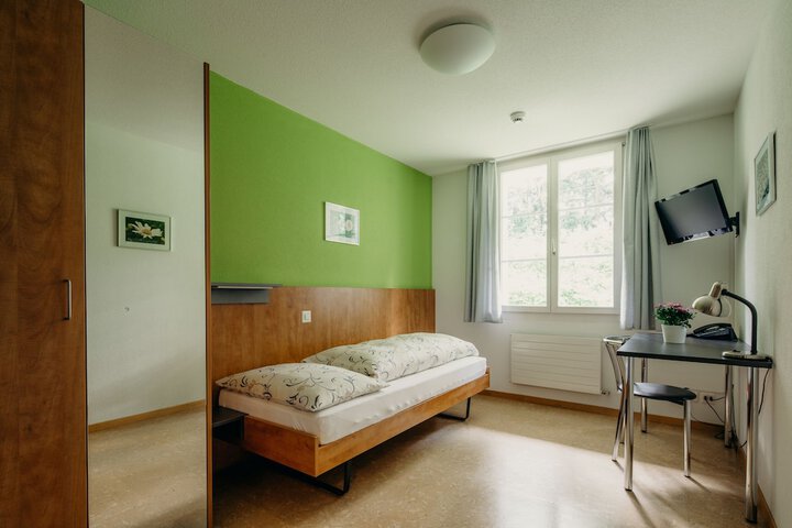 Room 3 of 36