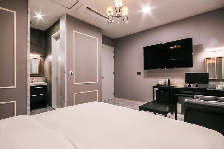 Room 118 of 152
