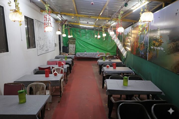 Dining 44 of 62