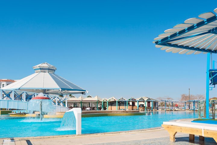 Pools & Facilities