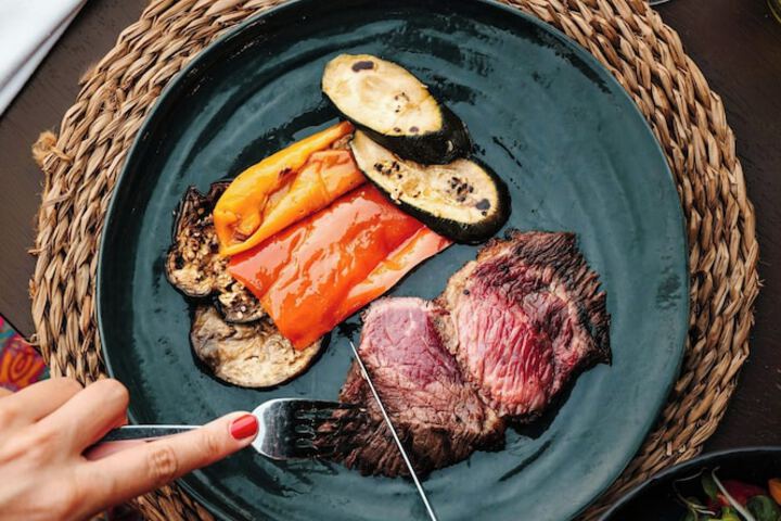 Dining 186 of 256