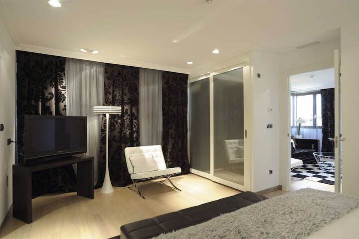 Room 16 of 55