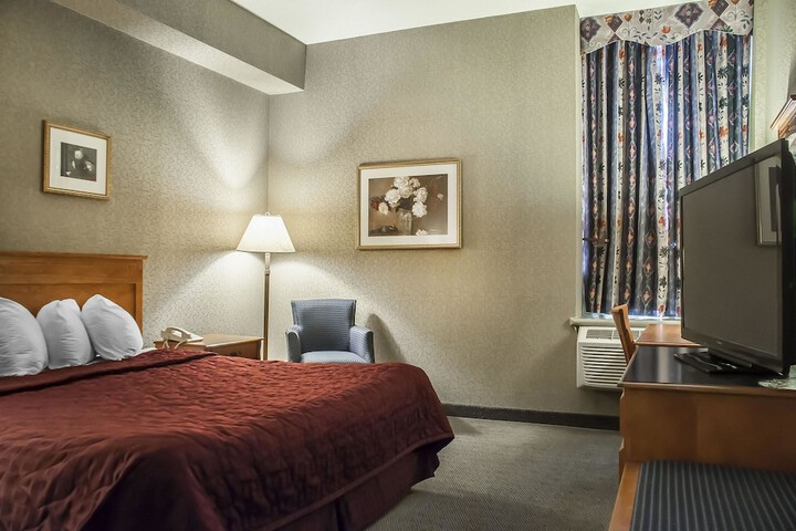 Room 21 of 36