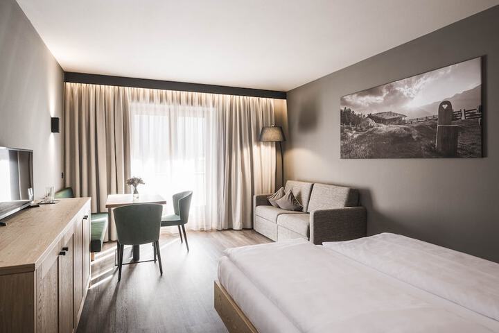 Room 8 of 29