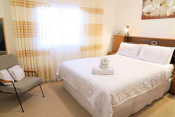 Room 5 of 31