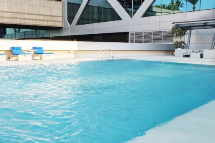 Pool 15 of 28
