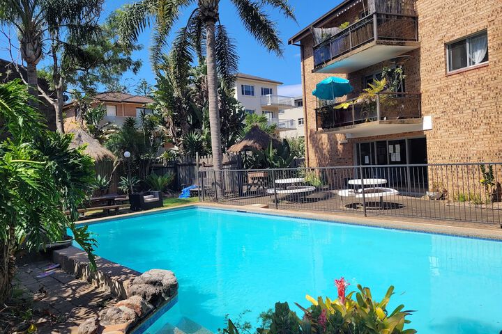 Pool 16 of 26