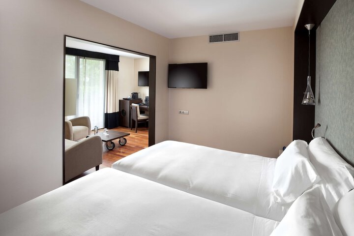 Room 12 of 53