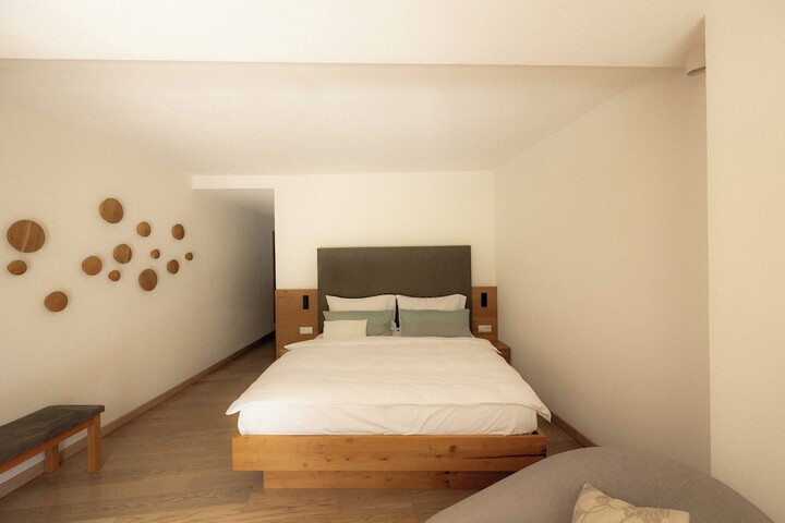 Room 13 of 78
