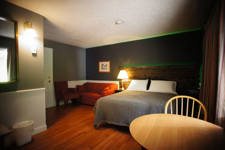 Room 7 of 35